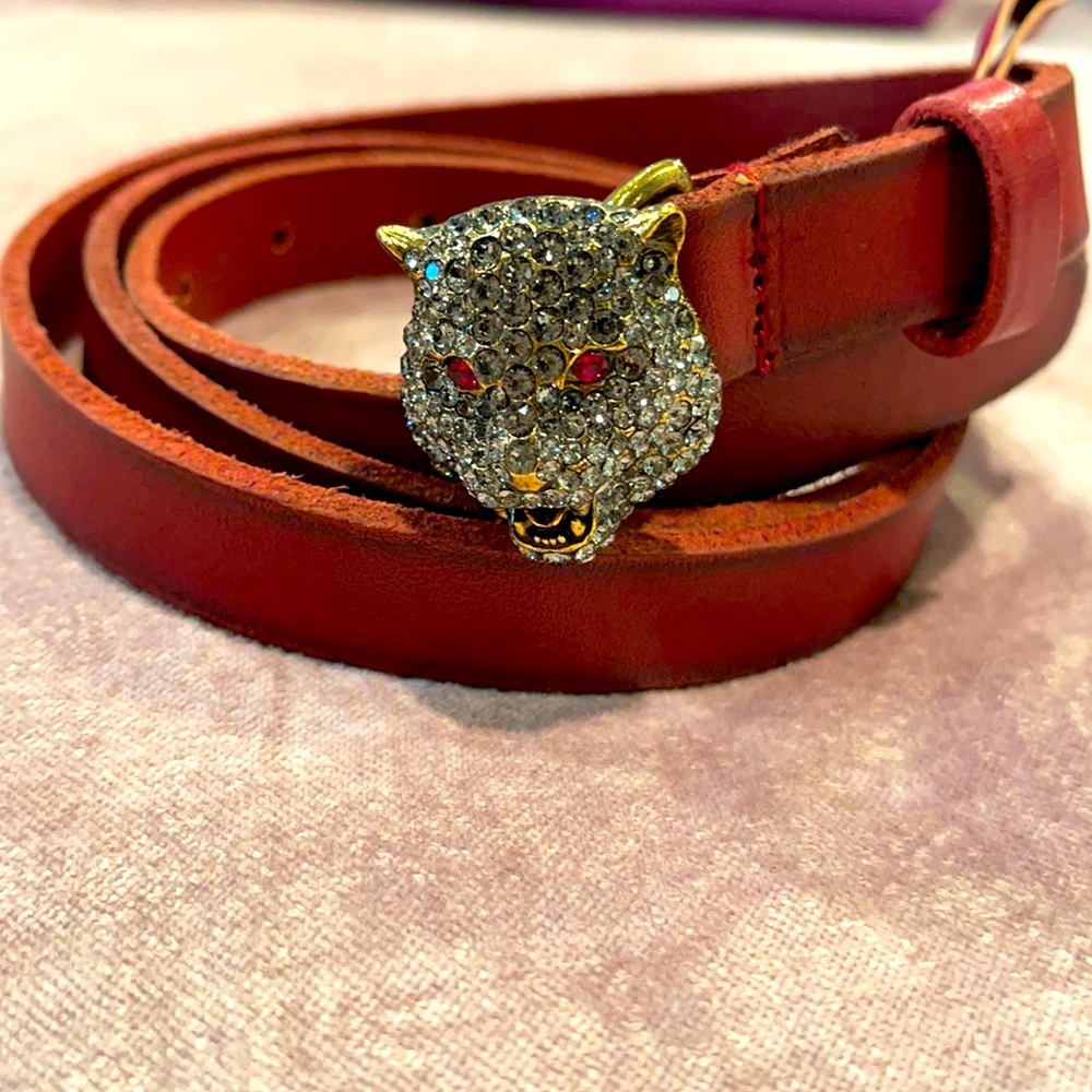 Woman’s Gucci belt size 90